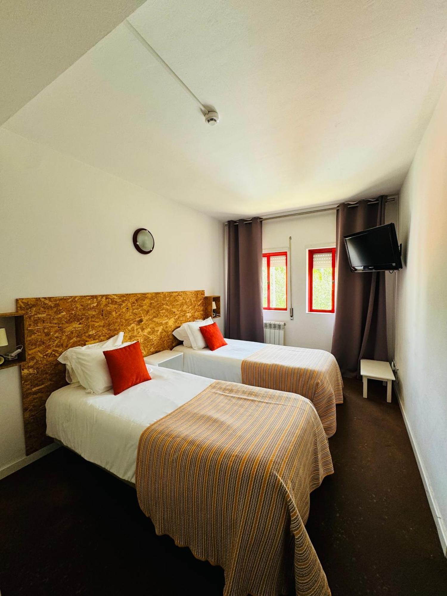 Nature & Beach Guest Rooms, Aldeamento Turistico Do Camarido Cristelo  Ruang foto