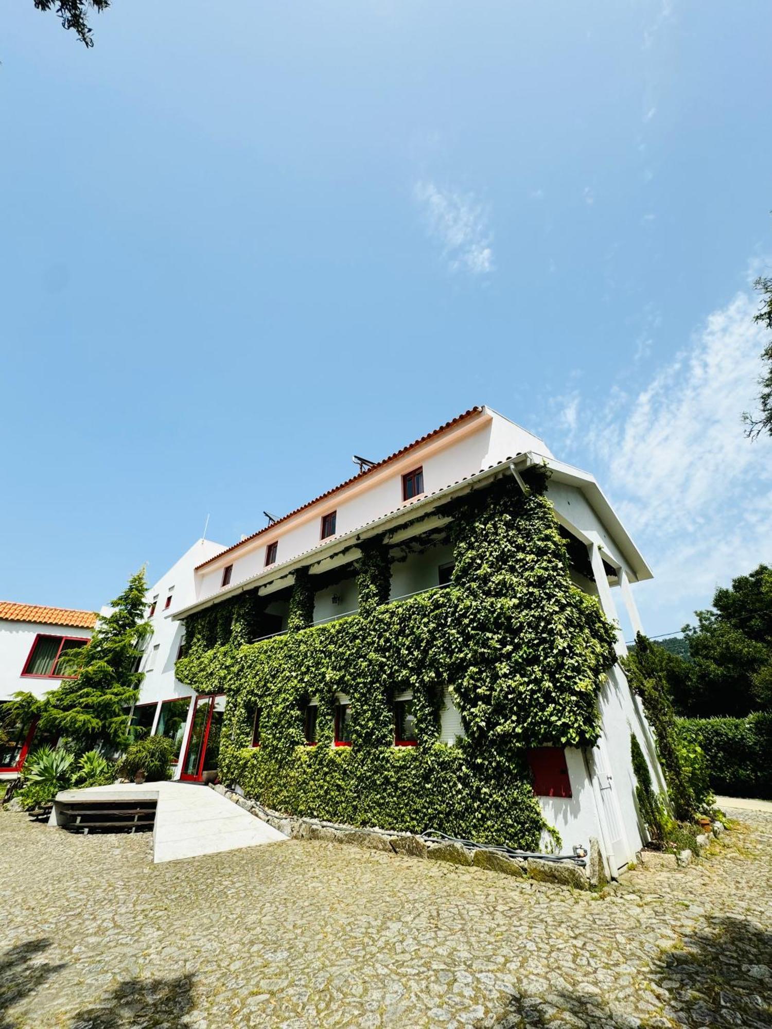 Nature & Beach Guest Rooms, Aldeamento Turistico Do Camarido Cristelo  Bagian luar foto